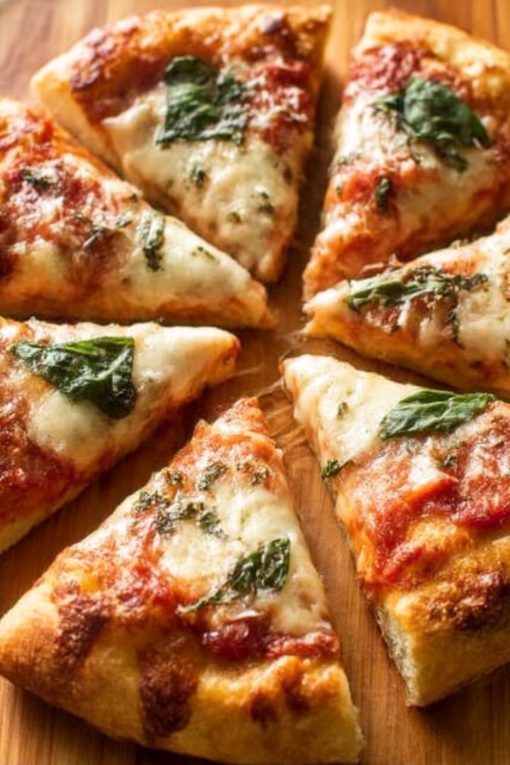 Irresistible Homemade Pizza Margherita in 30 Minutes! image 2
